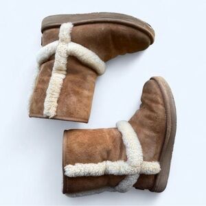 Ugg Chestnut Carter Boots